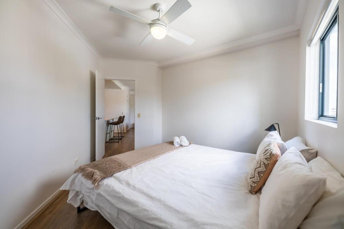 Tranquil 2-bed Inner City Retreat With Parking