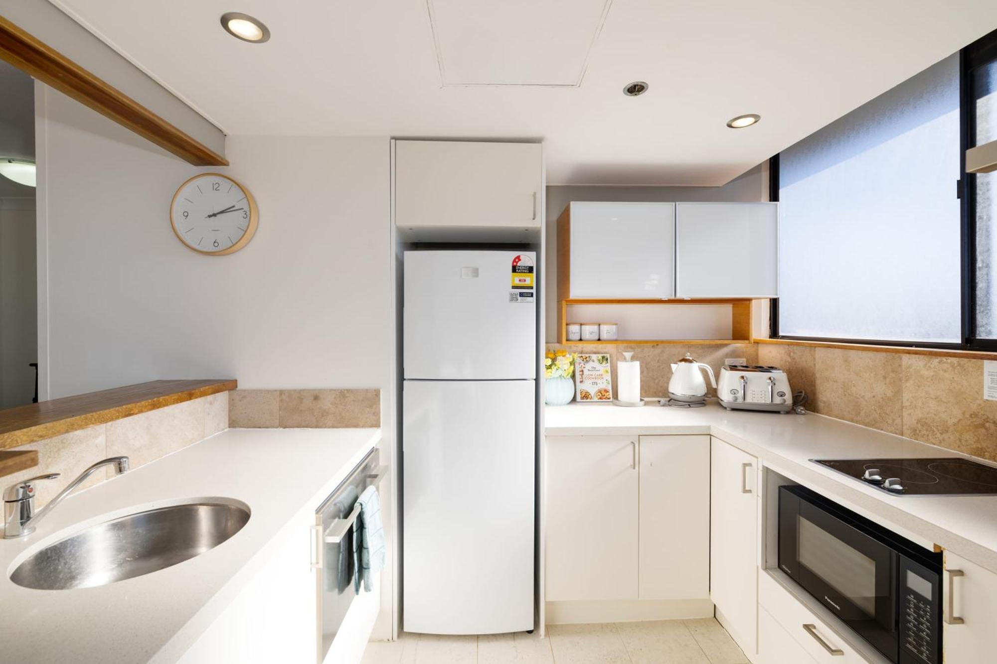 Apartment Ct&mountain View On High Level Riverfont Carpark
