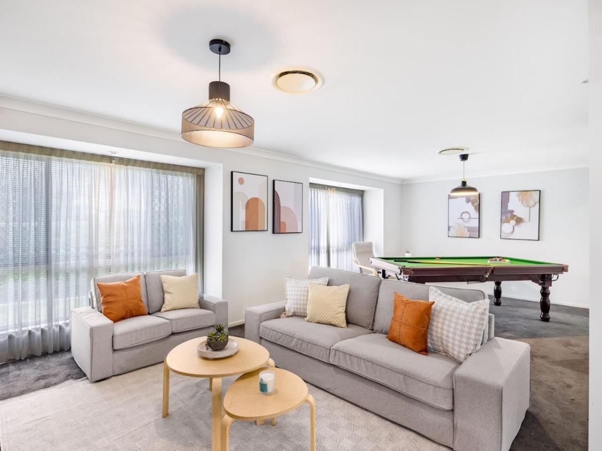 Holiday home Carindale Family Home/close To Westfield & Highway *