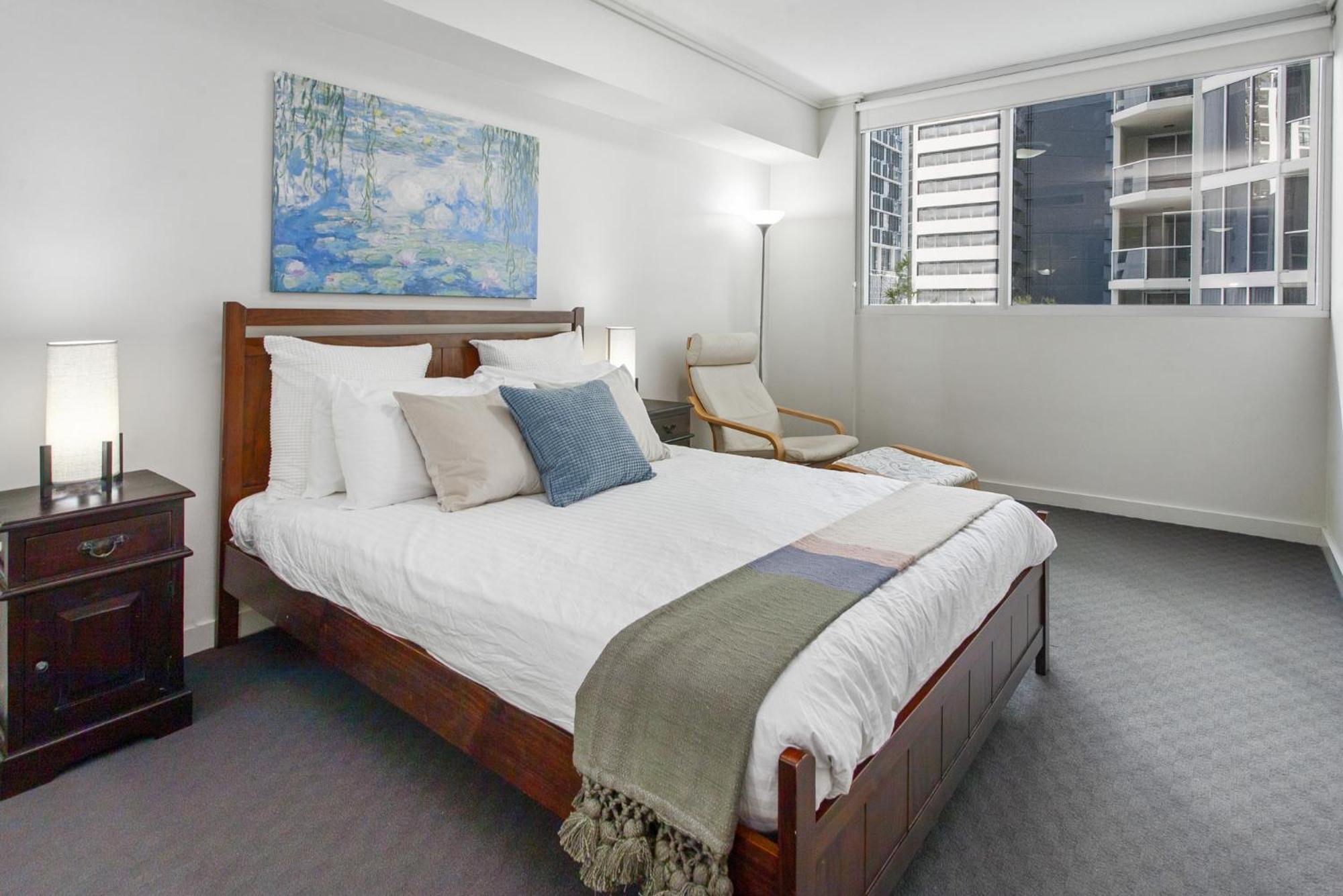 Spacious 2-bed With Pool Close To Cbd *