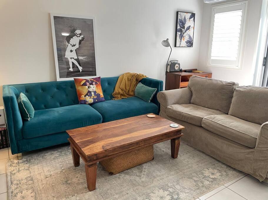 Large And Stylish Townhouse In Chic Area Brisbane