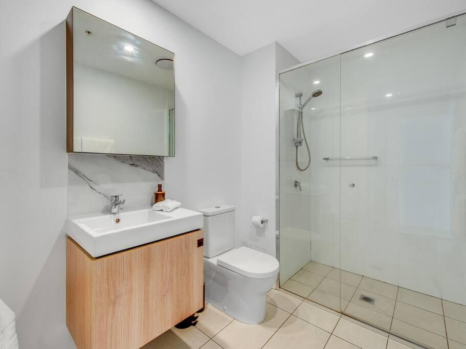 Modern Mountain View - South * Brisbane