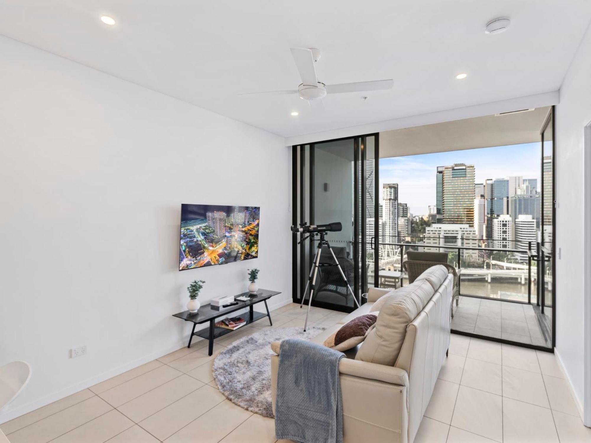 Apartment 2br In South With Spectacular River View