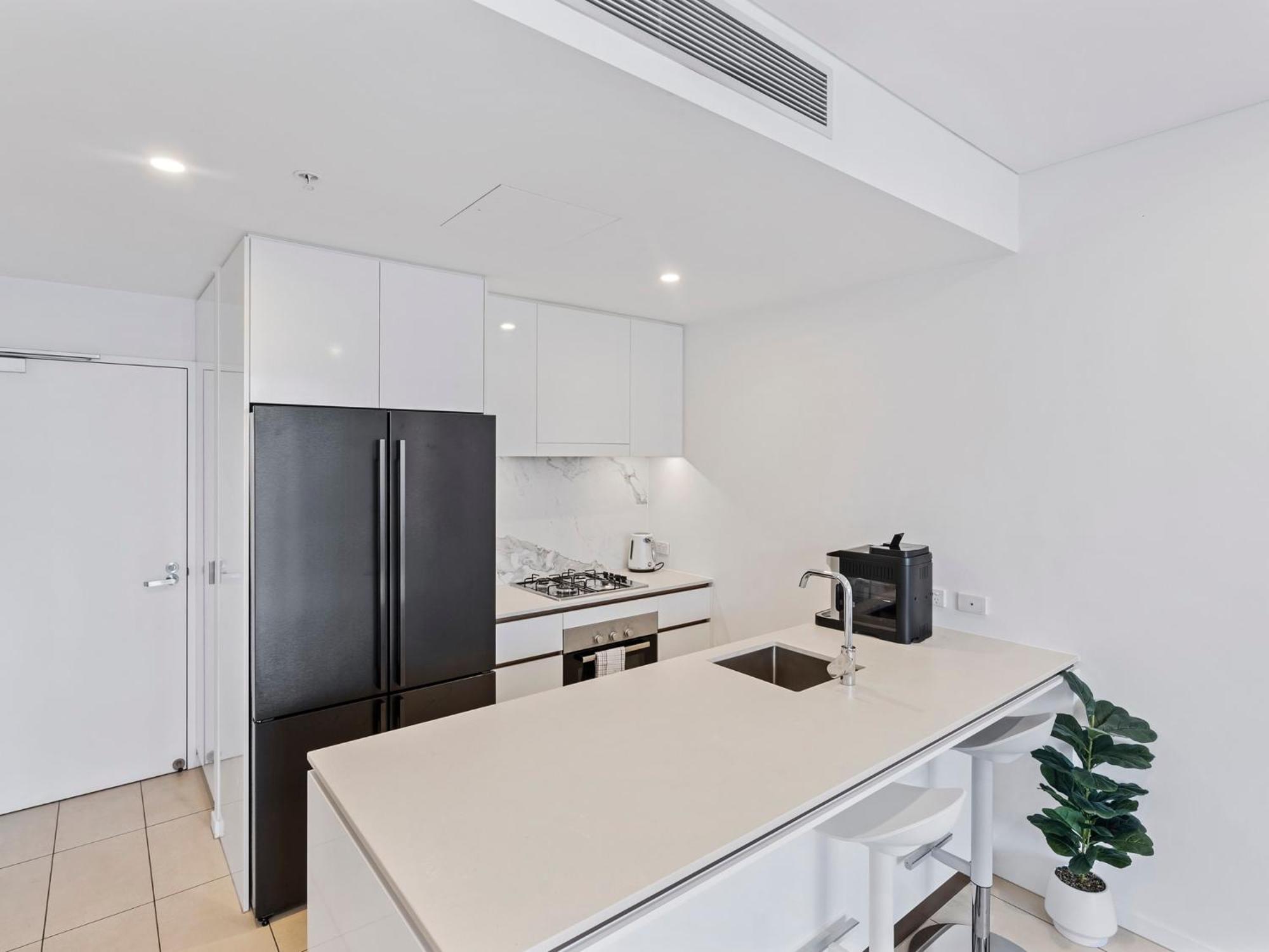 2br In South With Spectacular River View Apartment *