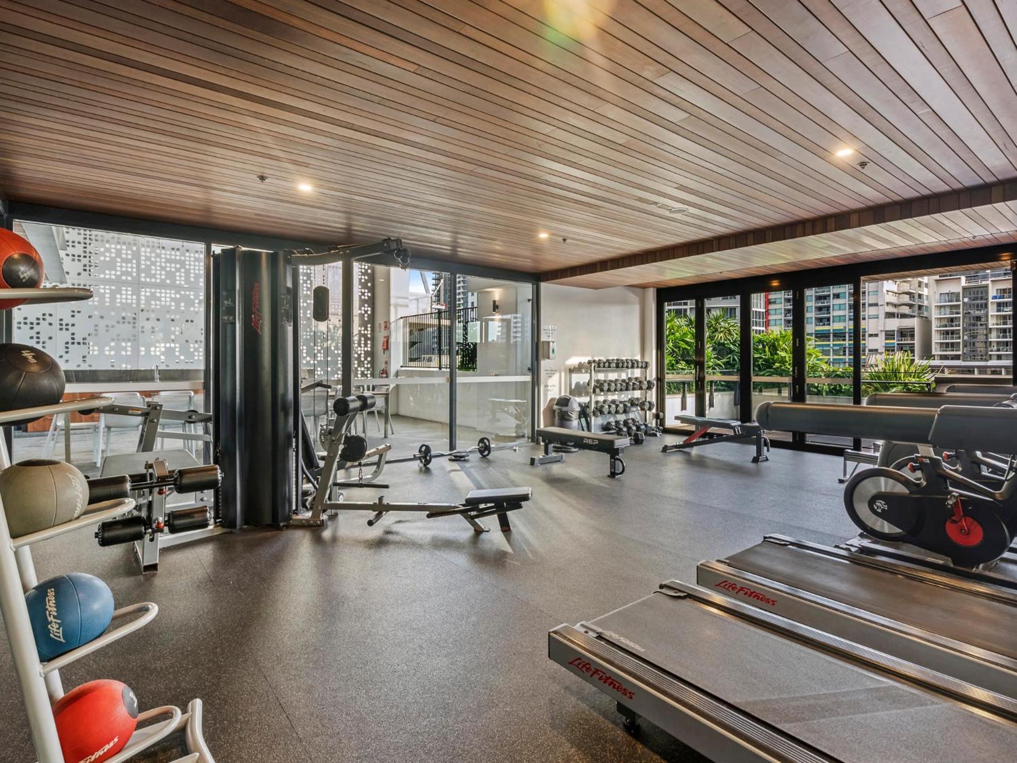 2br In South With Spectacular River View Apartment Brisbane