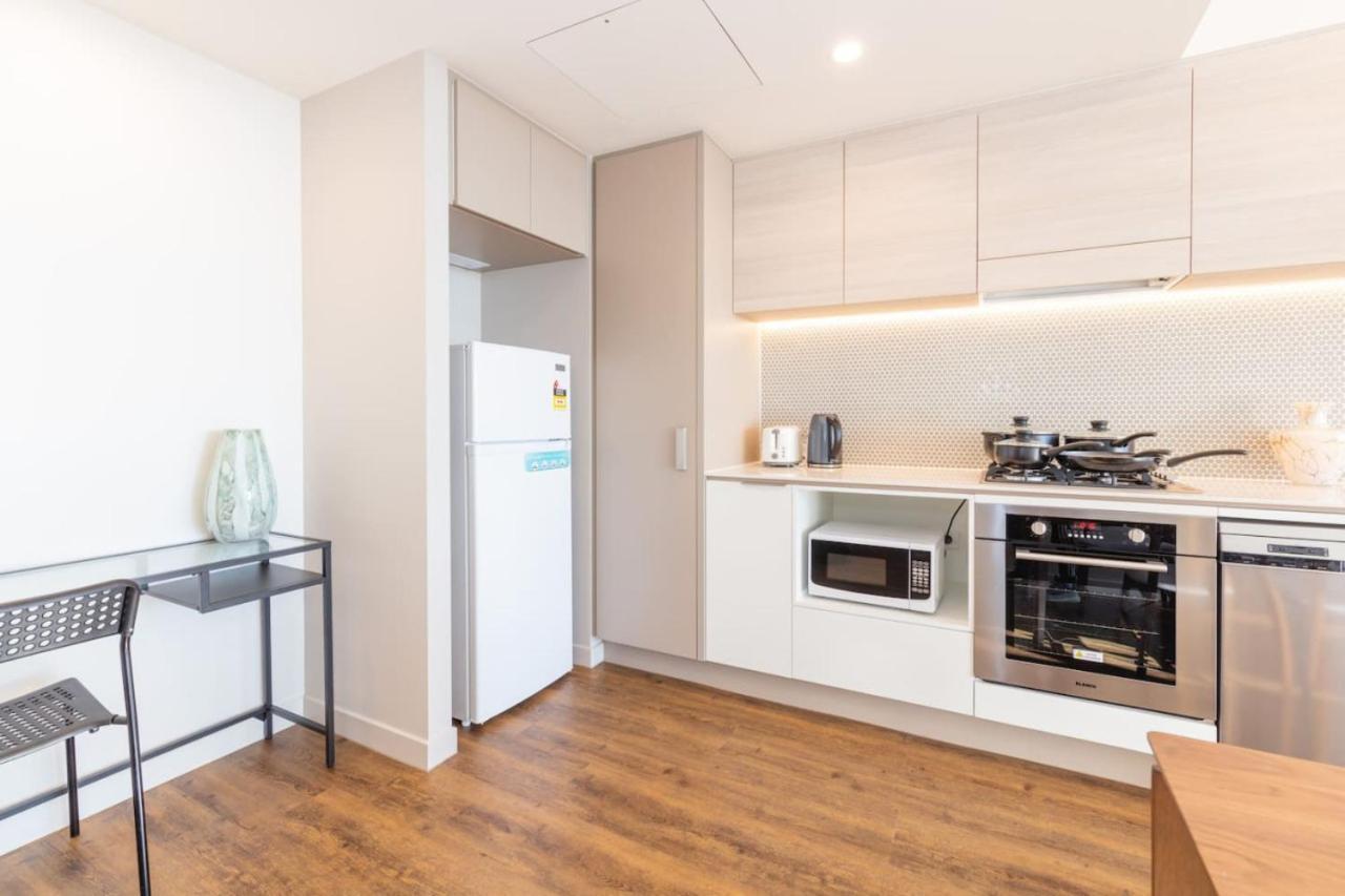 Apartment One Bed At Southbank With Rooftop Pool And Carpark *
