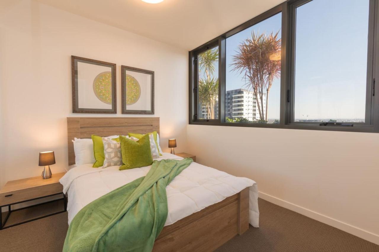 Apartment One Bed At Southbank With Rooftop Pool And Carpark *