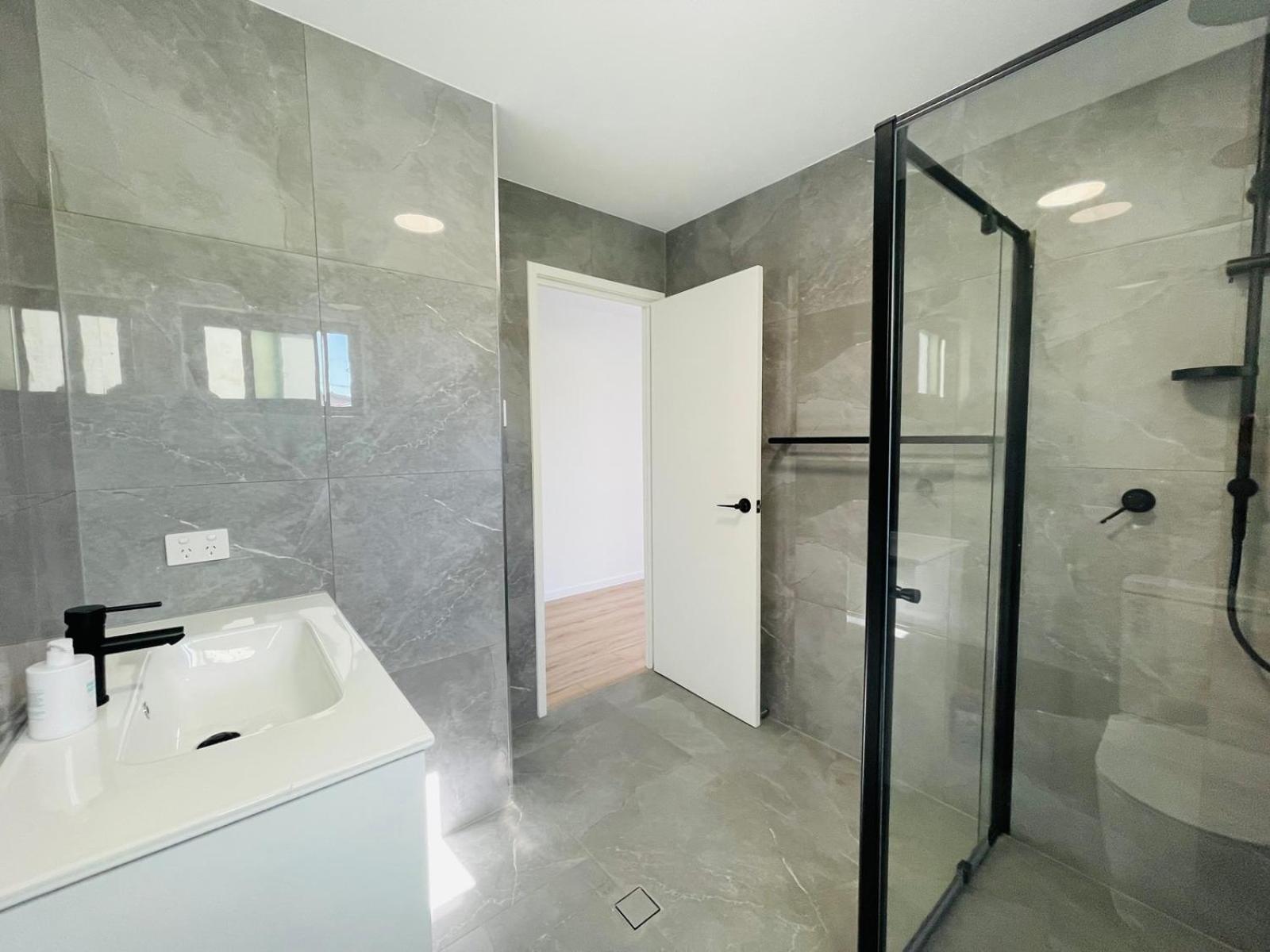 262atroughton Guest house Brisbane