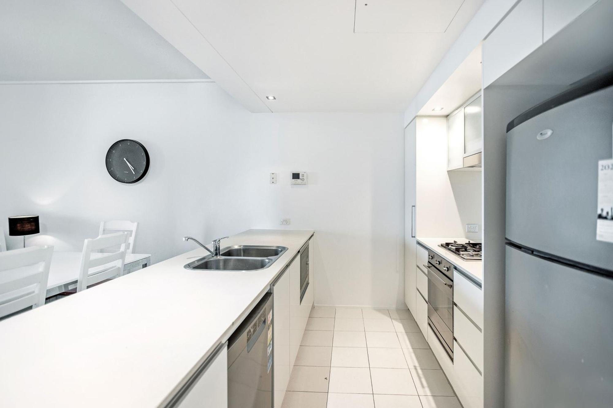 Flexible Inner With Wifi Apartment *