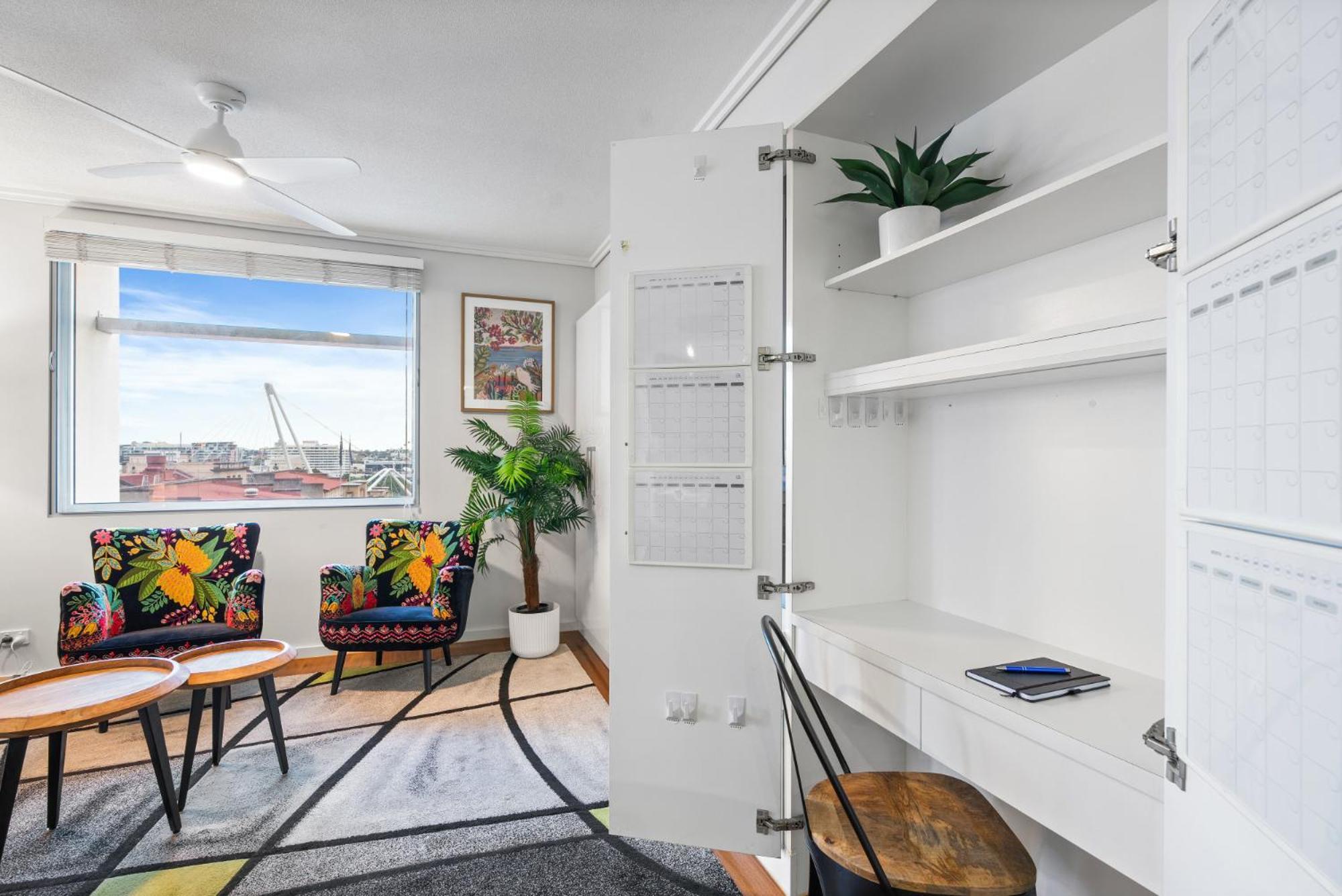 Apartment 2-bed Pad With Pool & Gym Brisbane