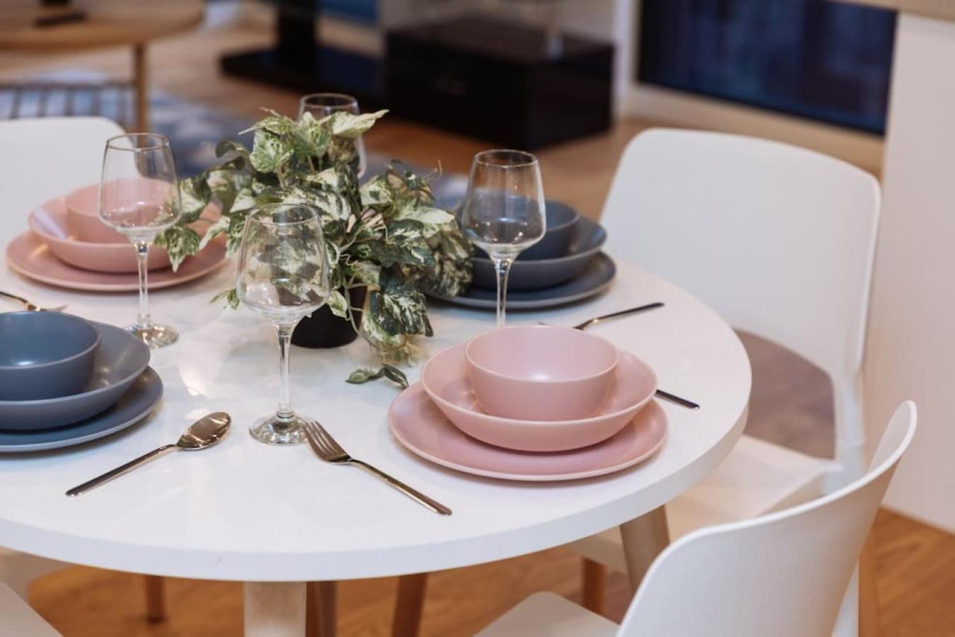 Apartment Modern 2br Apt In The Heart Of South