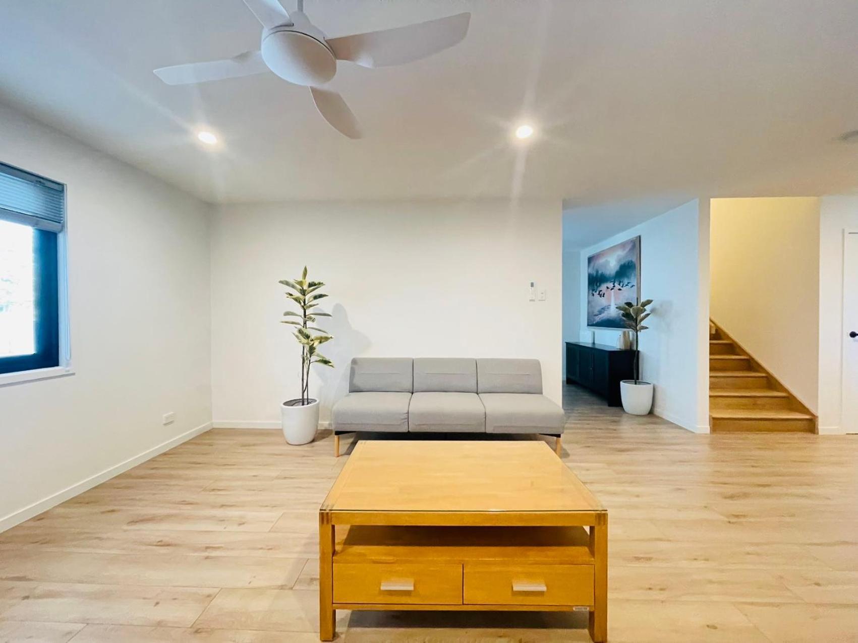 262atroughton 3* Brisbane