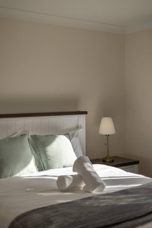 Spacious Located Family House At Sunnybank *