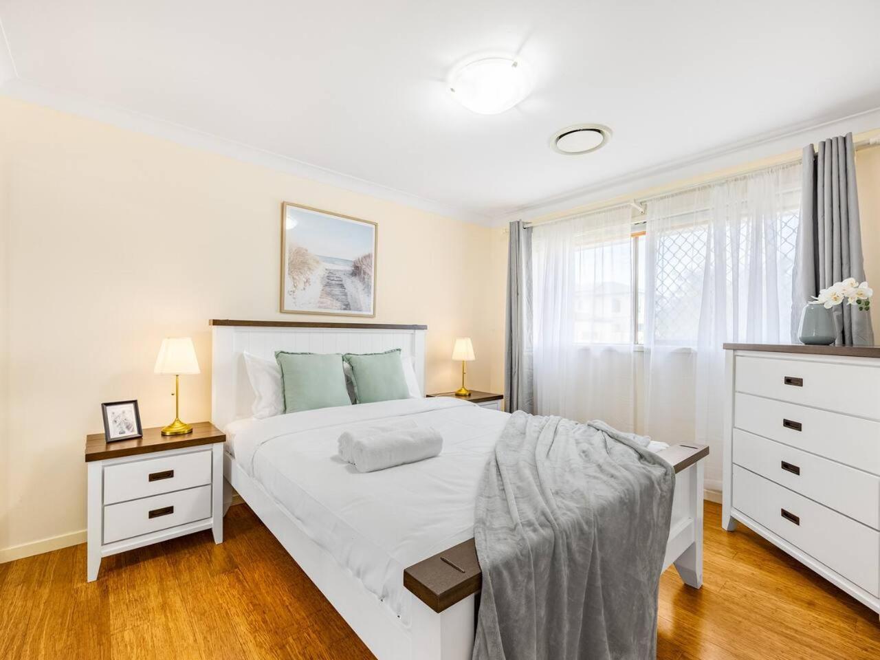 Holiday home Spacious Located Family House At Sunnybank