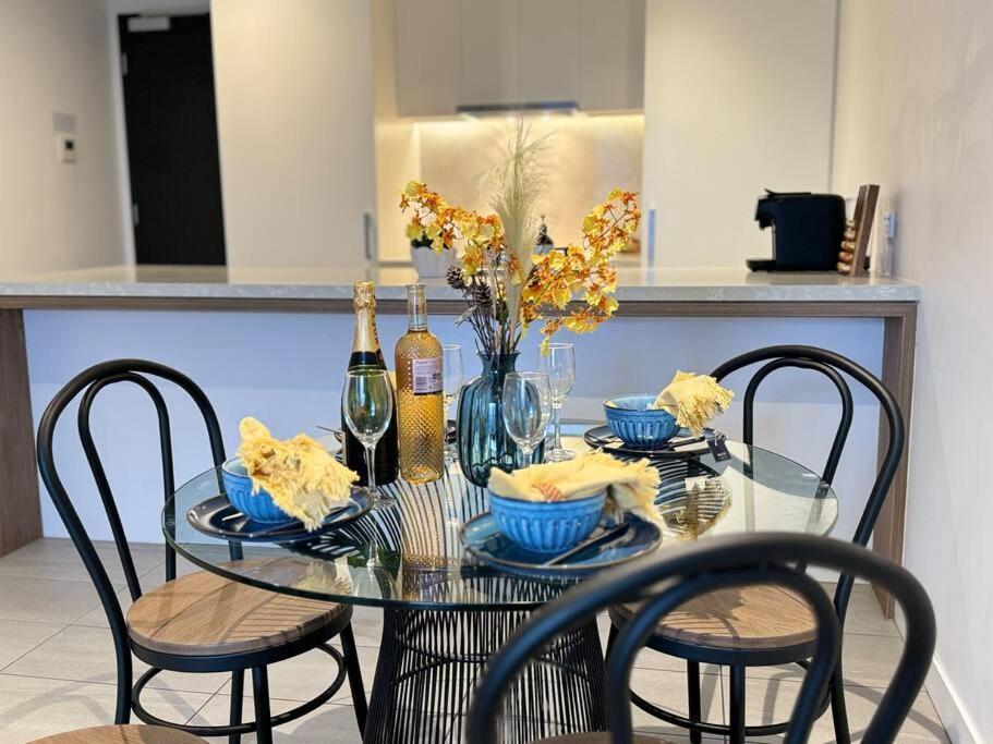 Apartment Deluxe 2bd With Infinity Pool Brisbane