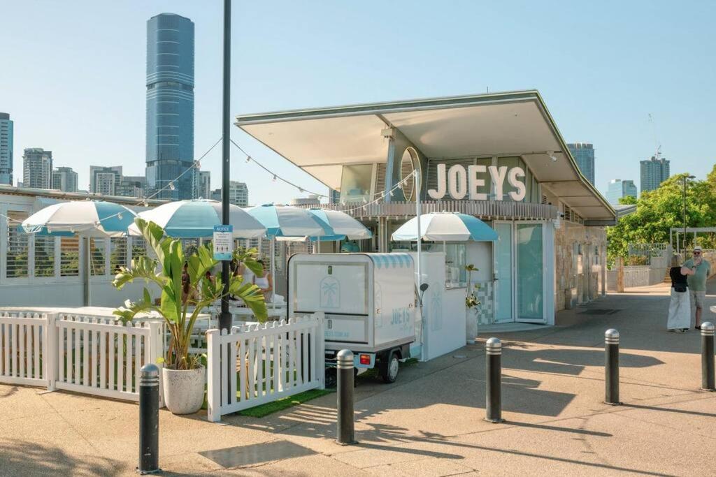 Main Point 1bed 1bath 1car 5 Mins To Cbd Apartment *