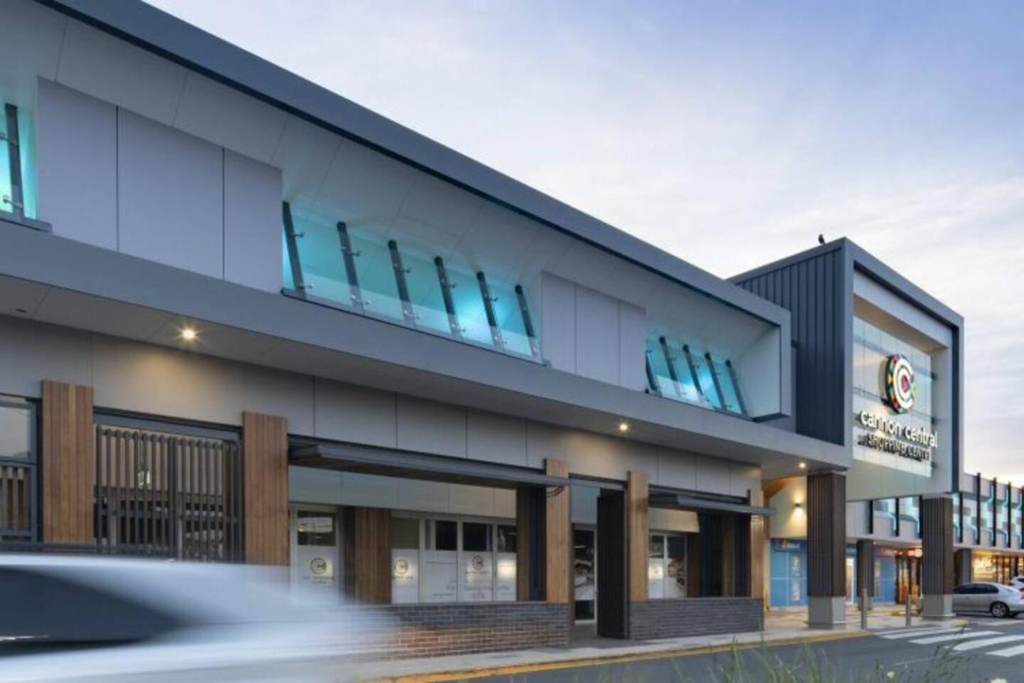 Walkable Convenience Dual Cannon Hill * Brisbane