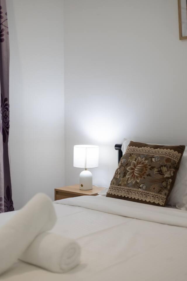 Malls At Doorstep 2-bed Unit In Heart Of Cannon Hill Brisbane