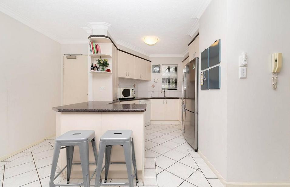 Apartment Unit With Everything At Your Fingertips *