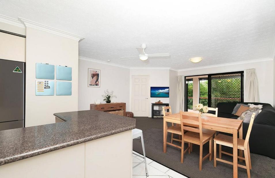 Apartment Unit With Everything At Your Fingertips *