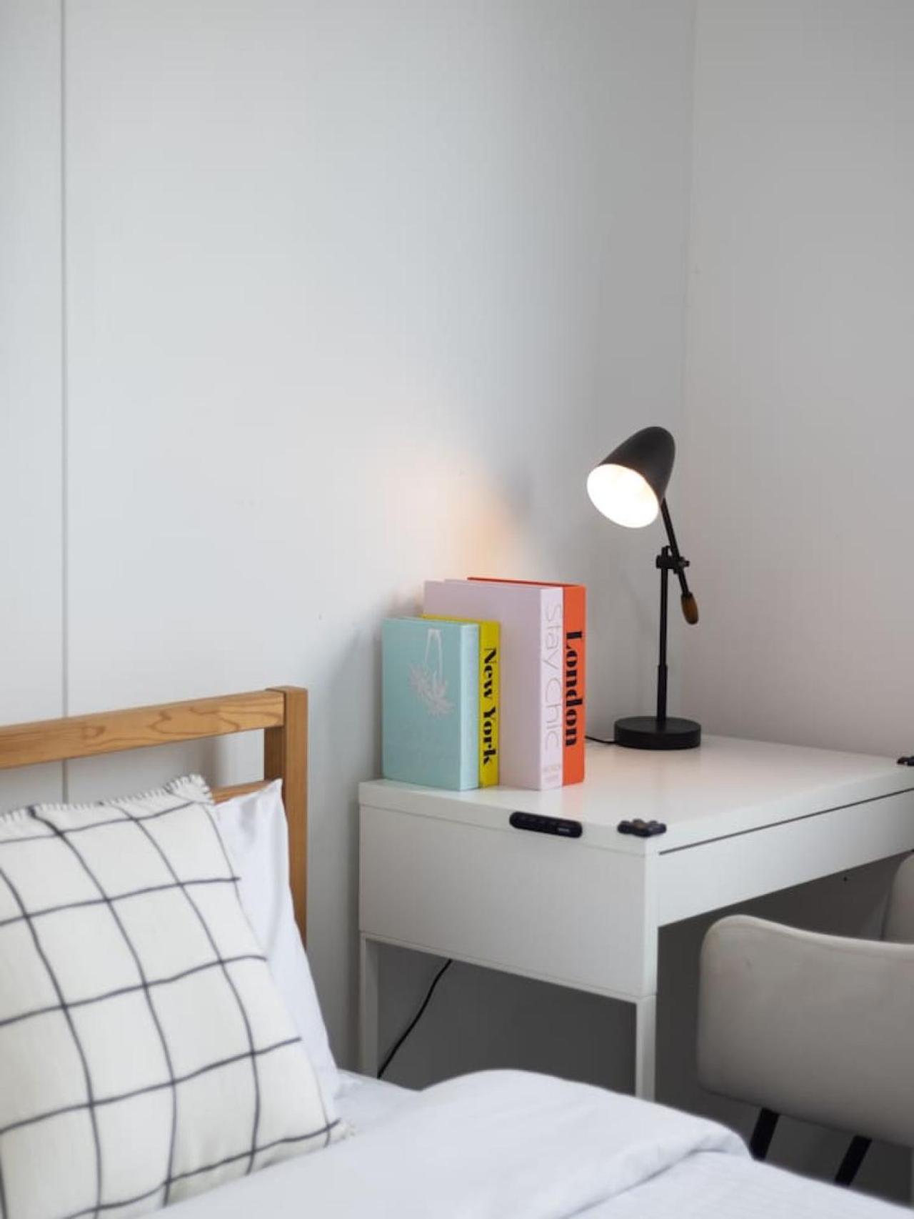 Steps To High End Cafes And Shops Deck N Pool Apartment Brisbane