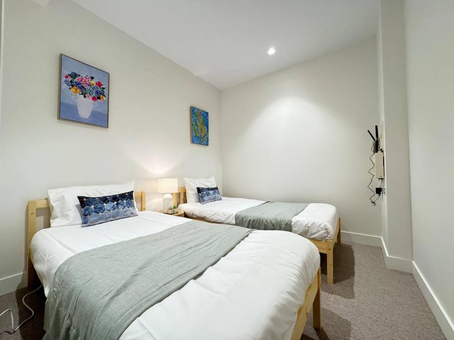 Chic Living 2br At Milton Apartment Brisbane