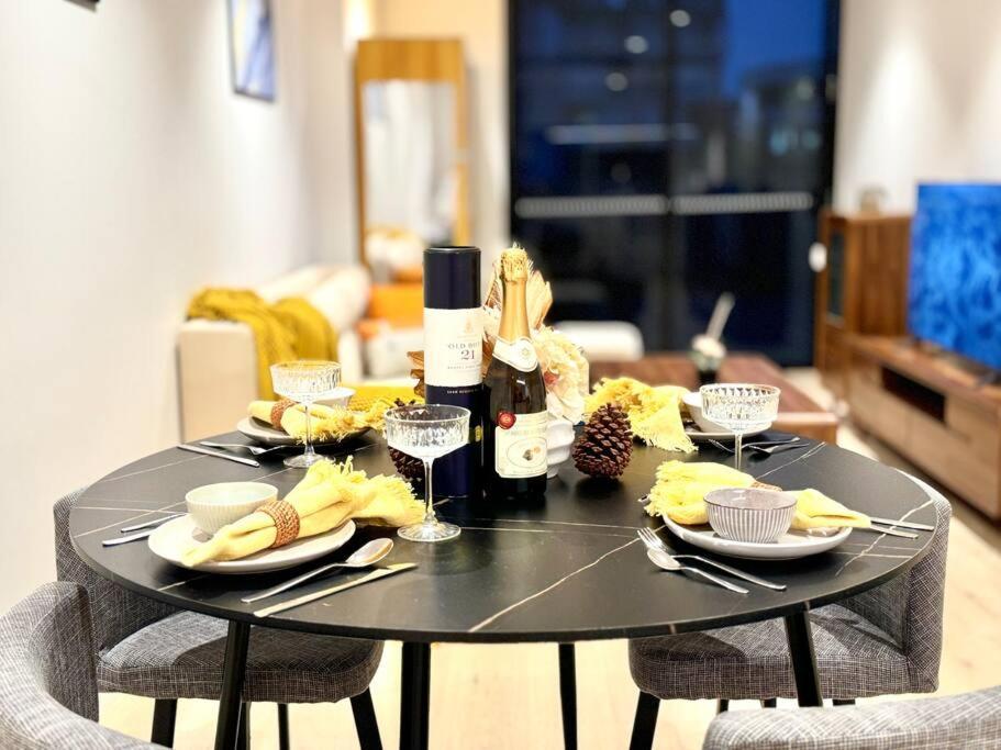 Apartment Chic Living 2br At Milton Brisbane