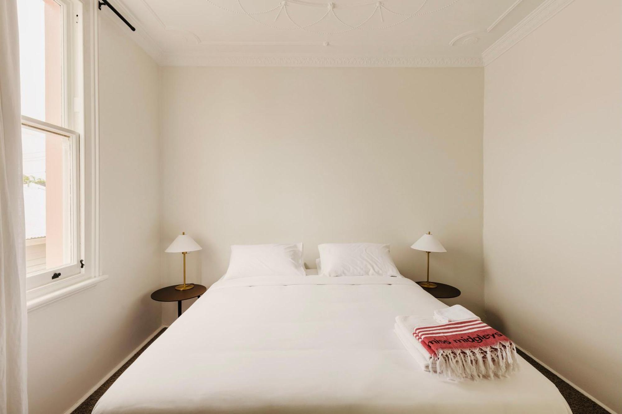 Miss Midgley's - Assembly Hall Apartment *