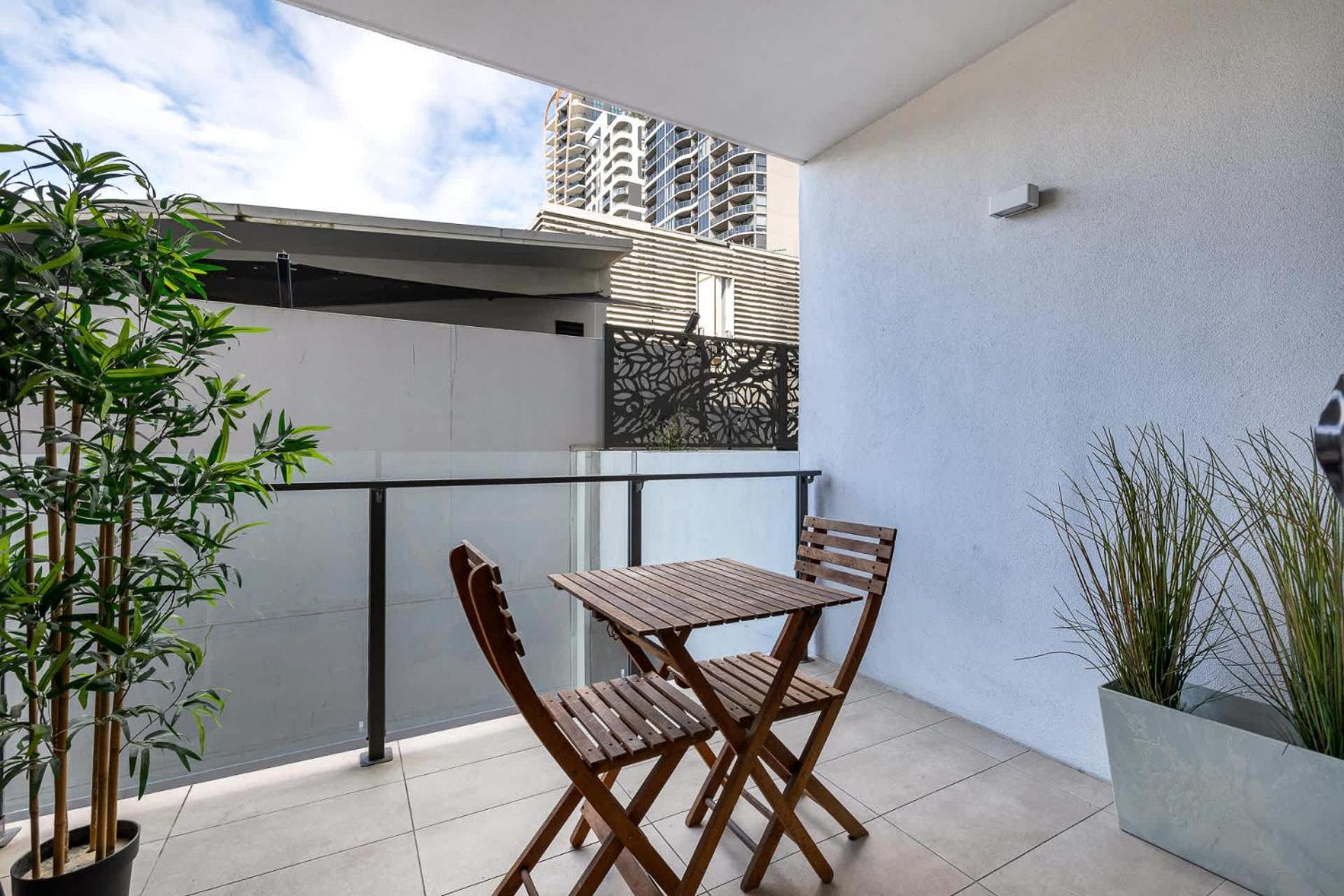Spacious 2 Bedroom In *