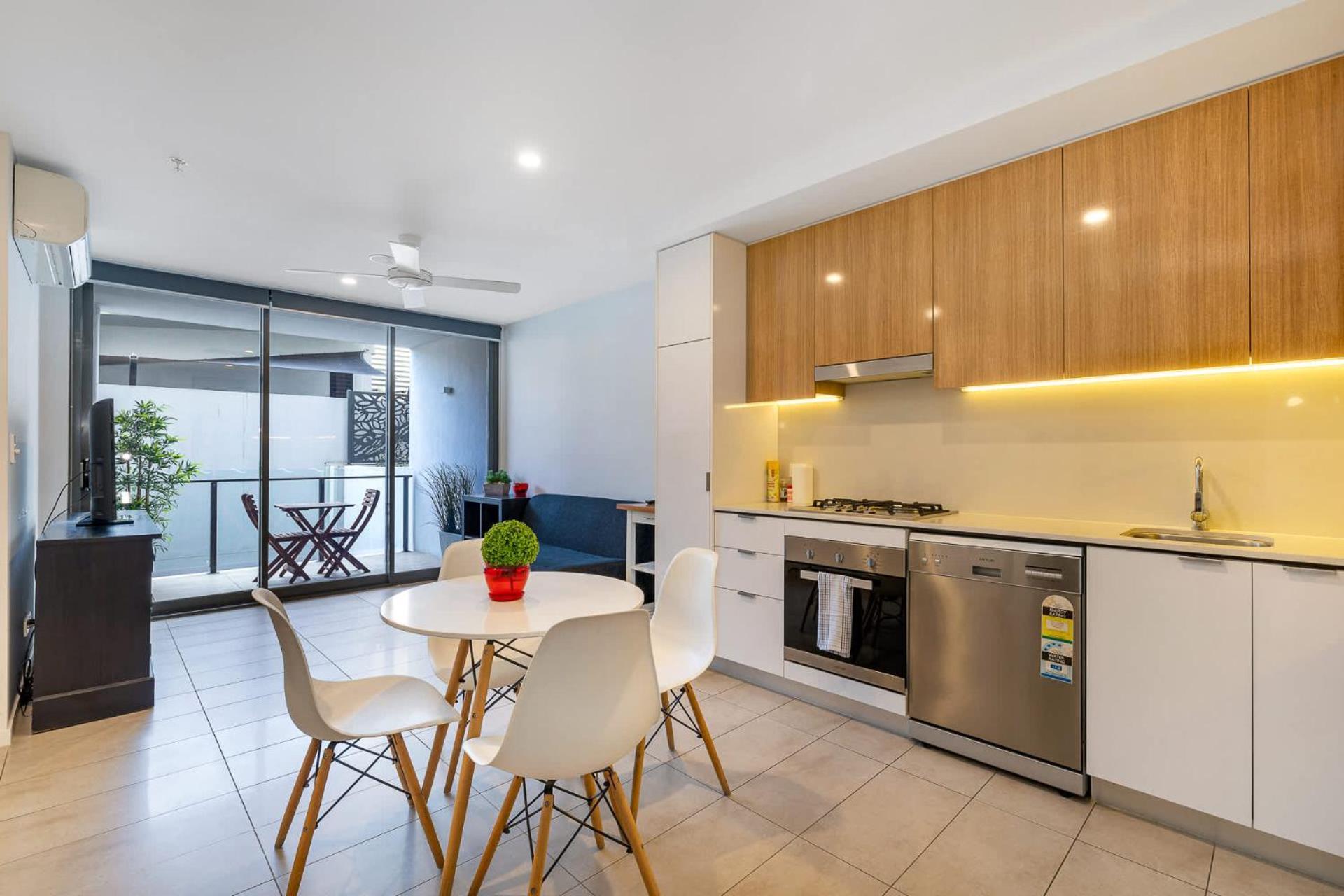 Spacious 2 Bedroom In * Brisbane