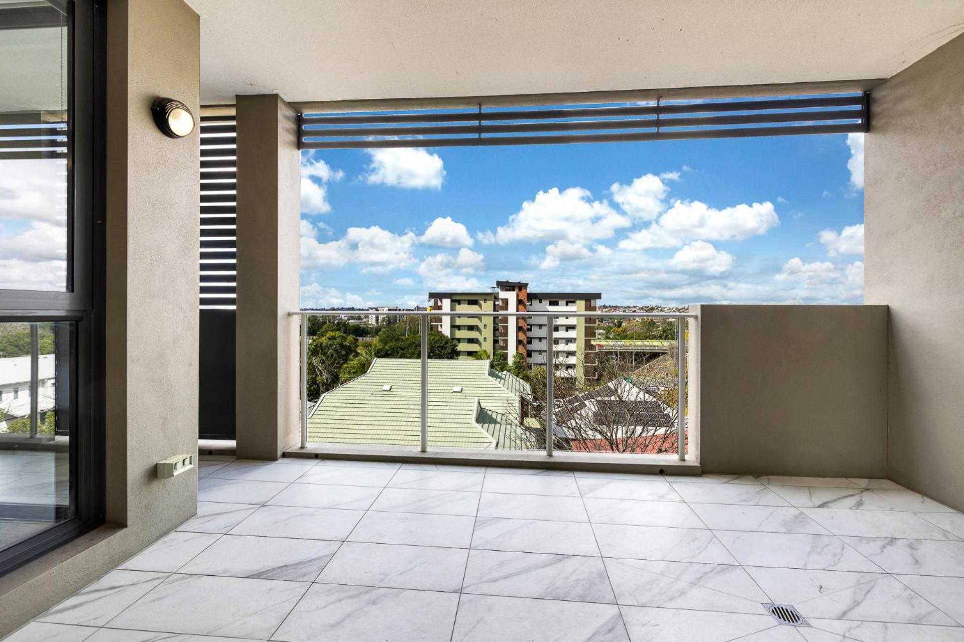 Spacious 2 Bedroom In Woolloongabba *