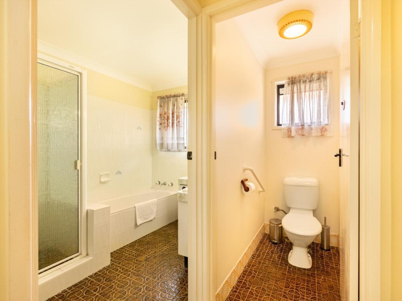 Steps From Mall Super Convenient 3br Cozy House