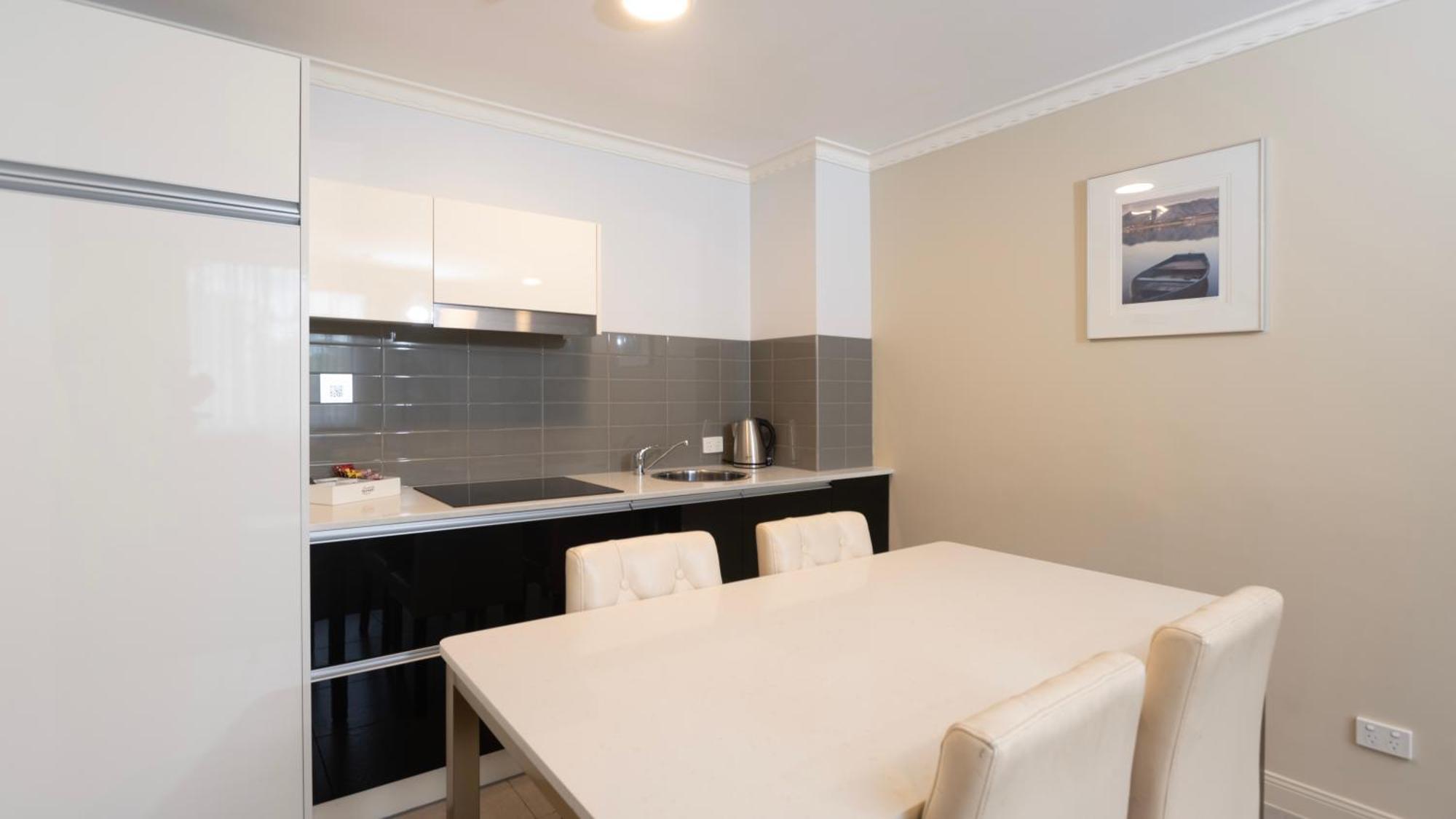 Diana 4* Brisbane