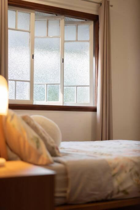 House Of Fairy Wren -charming Queenslander Mins Drive To Cbd And Gabba Stadium! *