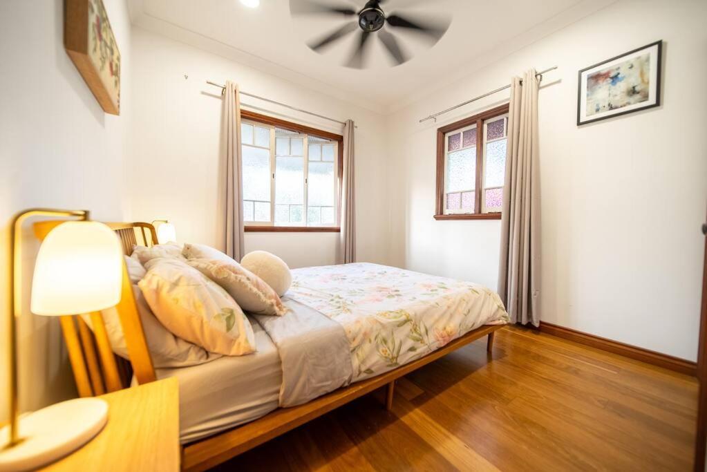 House Of Fairy Wren -charming Queenslander Mins Drive To Cbd And Gabba Stadium! Brisbane