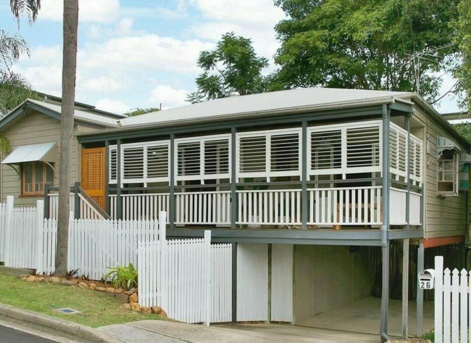House Of Fairy Wren -charming Queenslander Mins Drive To Cbd And Gabba Stadium! Holiday home Brisbane