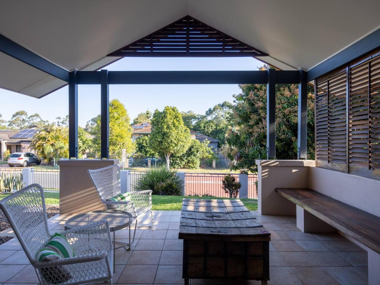 Bauhaus Design 5 Bedrooms At Carindale Brisbane