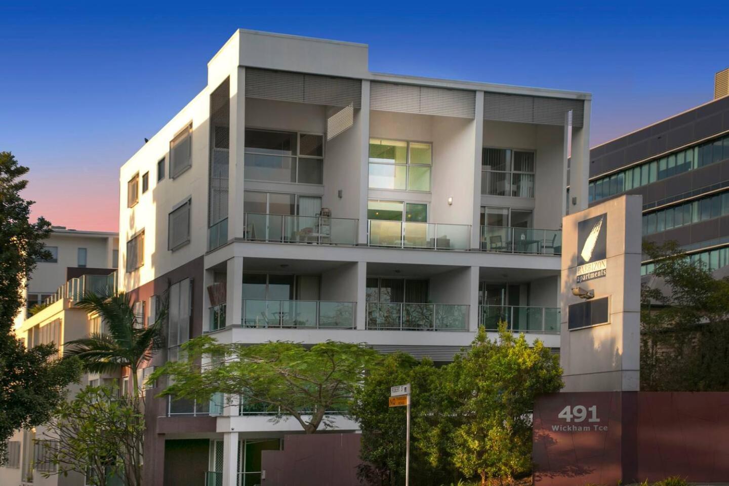 Apartment Entire 2 Bedroom Penthouse With Carpark Brisbane