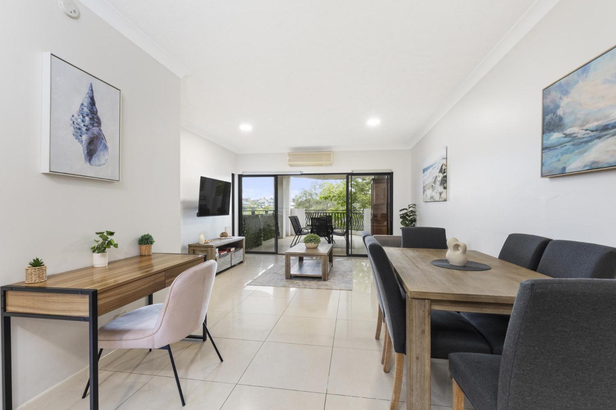 Apartment 2-bed Urban Haven With Parking And Balcony Brisbane