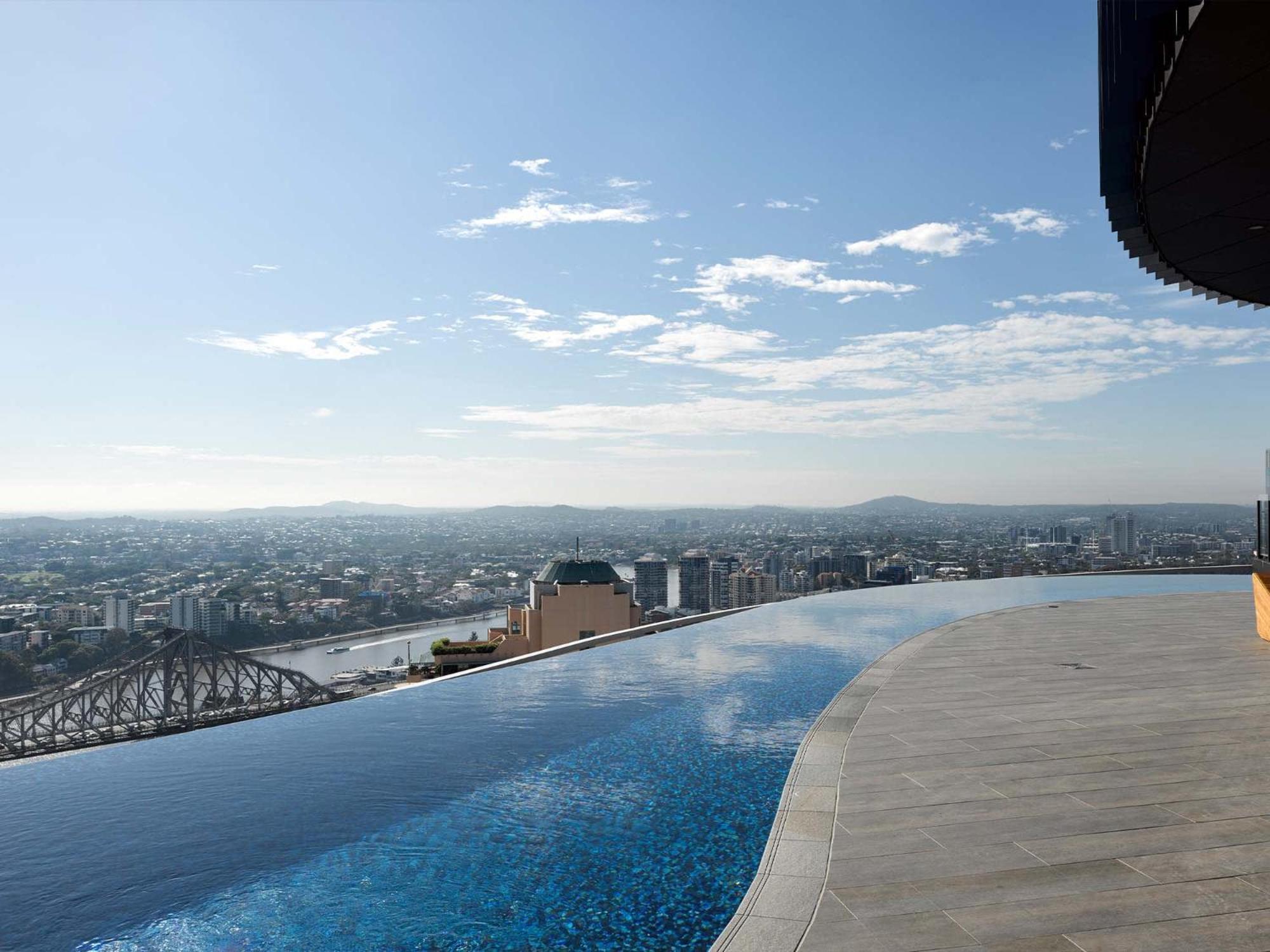 Rooftop Pool Stunning Queen Street *