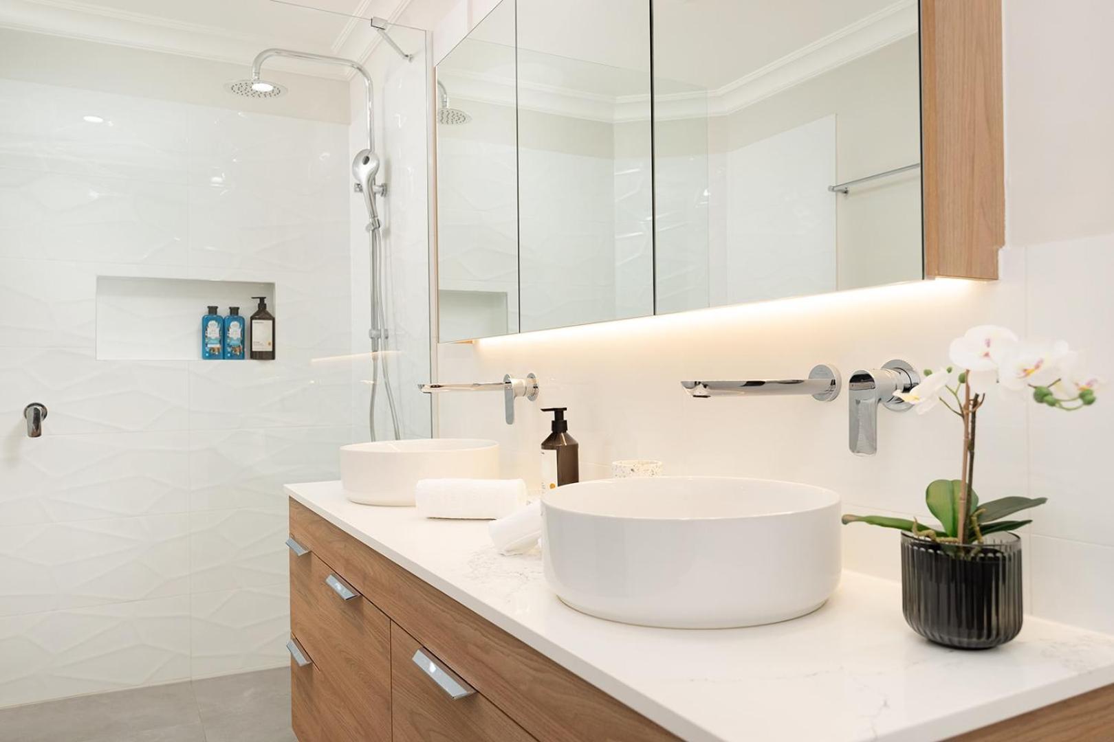 Holiday home Large Family Pool In Taringa 6km To Cbd Pets