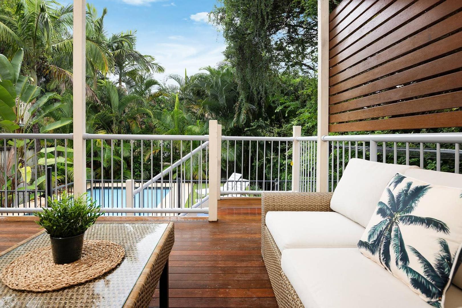 Holiday home Large Family Pool In Taringa 6km To Cbd Pets