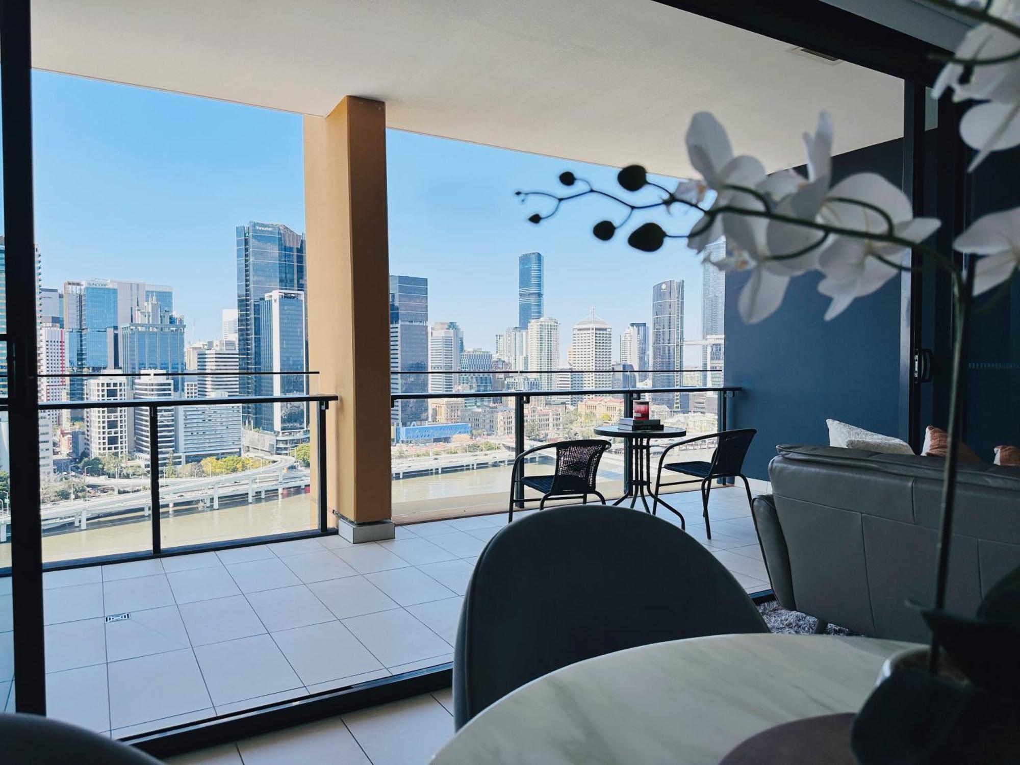 Apartment The Grand Panorama Riverside Escape With 3bd Brisbane