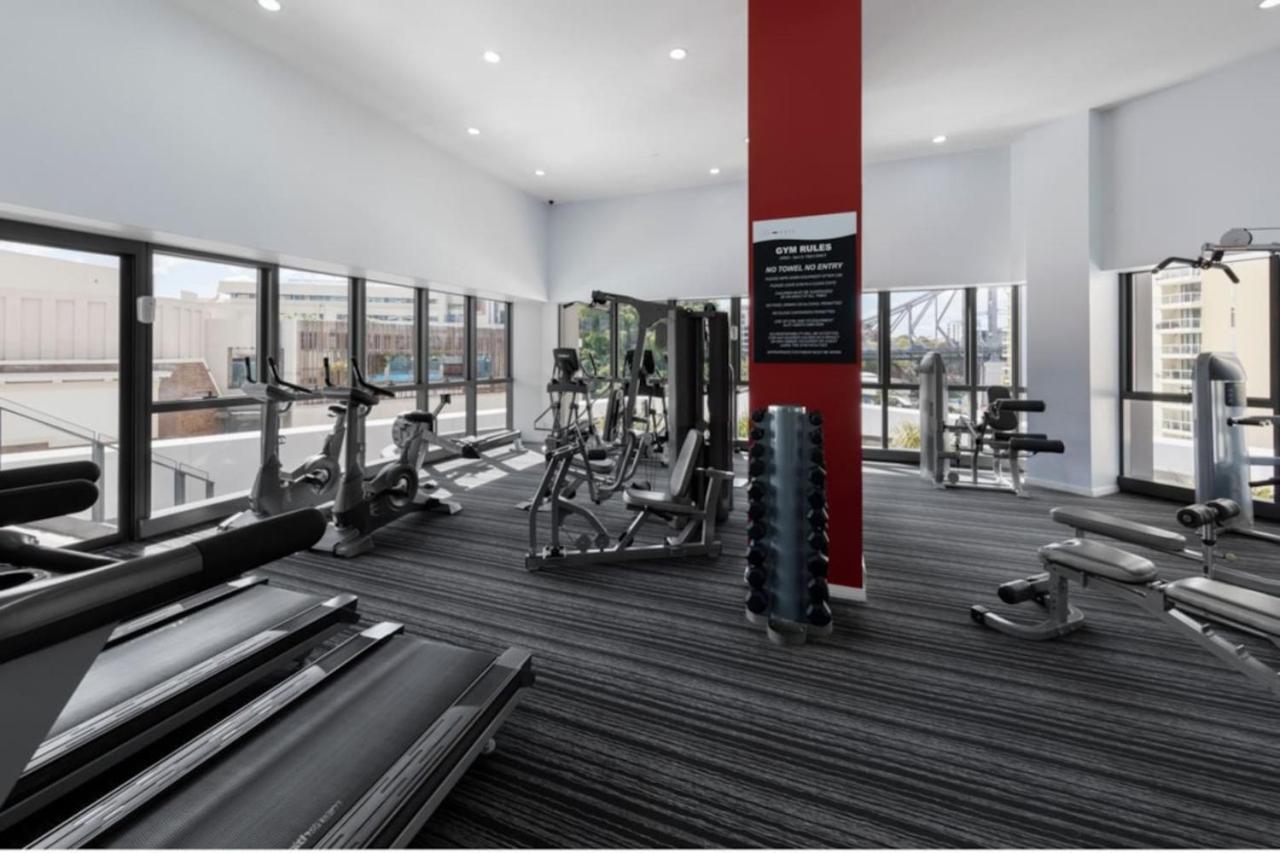 Luxury 3br Stunning Skyline-river-view At Cbd Apartment Brisbane
