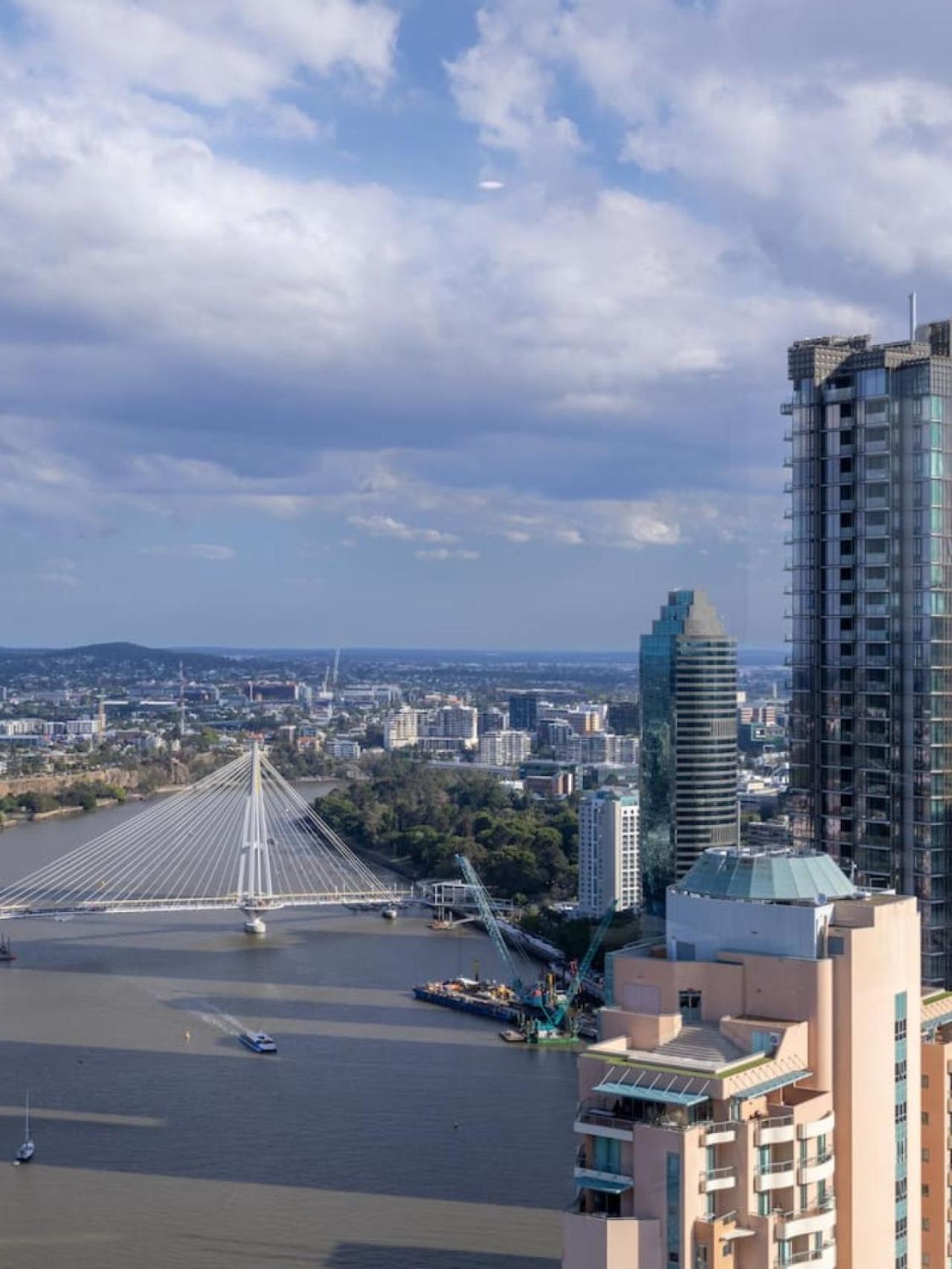Apartment Luxury 3br Stunning Skyline-river-view At Cbd *