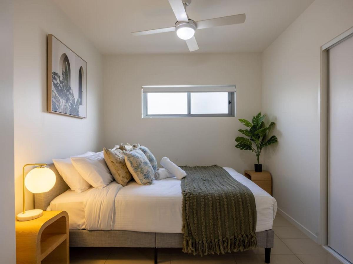 Apartment Modern 3br Riverside W Parking Near Shops And Park Brisbane