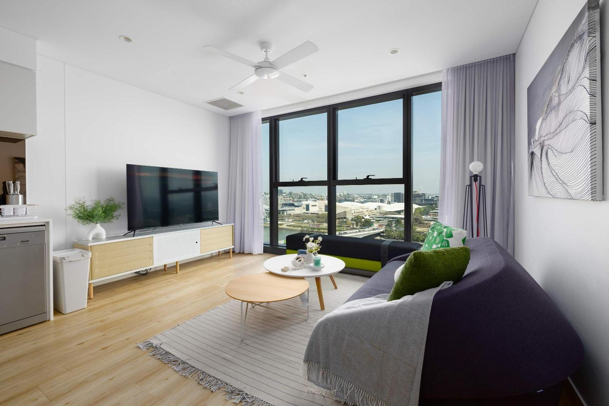 Apartment Luxury 1br In River Firework View Brisbane