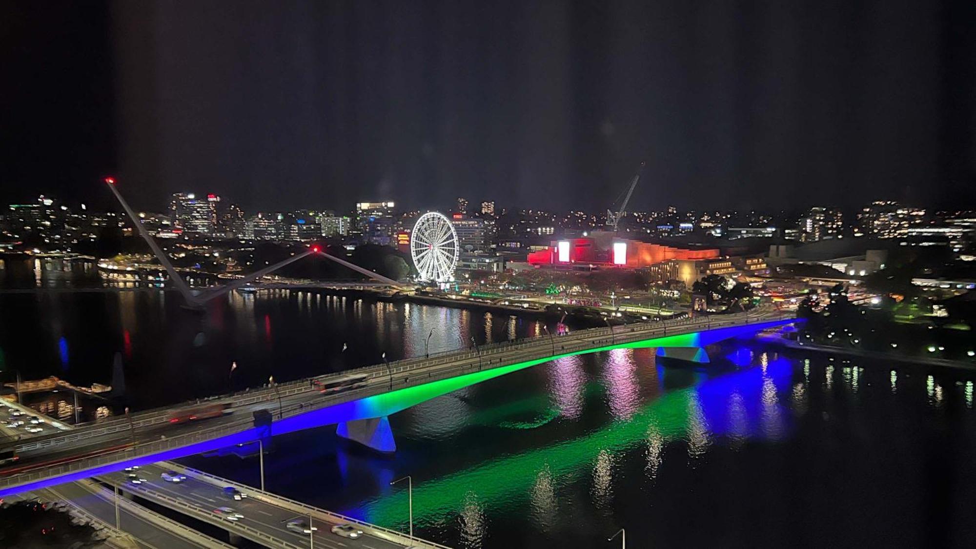 Luxury 1br In River Firework View Apartment Brisbane