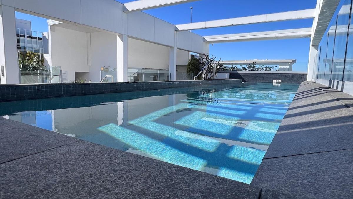 Elegant 2br Haven In The Trendy Fortitude Valley Apartment *