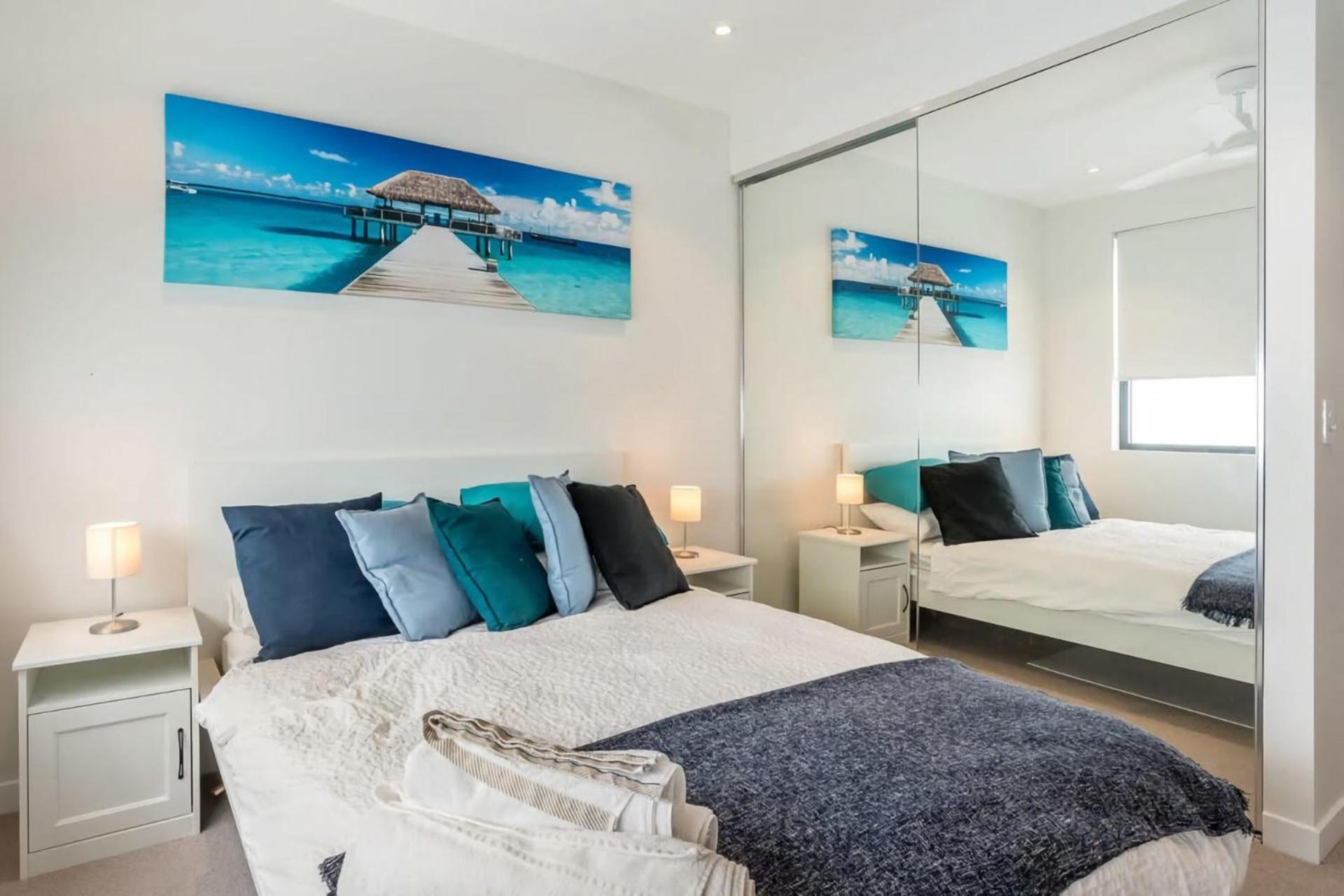 Stylish Urban Escape Modern 3br With Ac Parking *